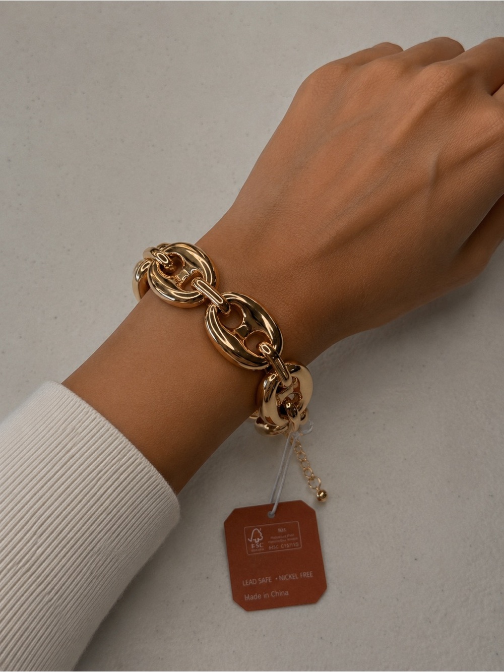 Camila Coelho Chunky High-Shine Gold Link Bracelet